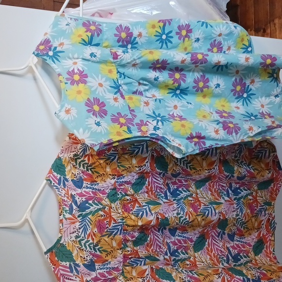 2/Women Apron Shirts - Picture 2 of 6